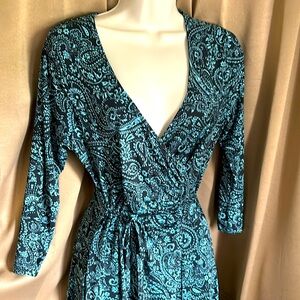 Work/ evening dress, plunging neckline, wrap style with center tie